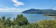 Paysage de Baie-Saint-Paul, fleuve et montagnes